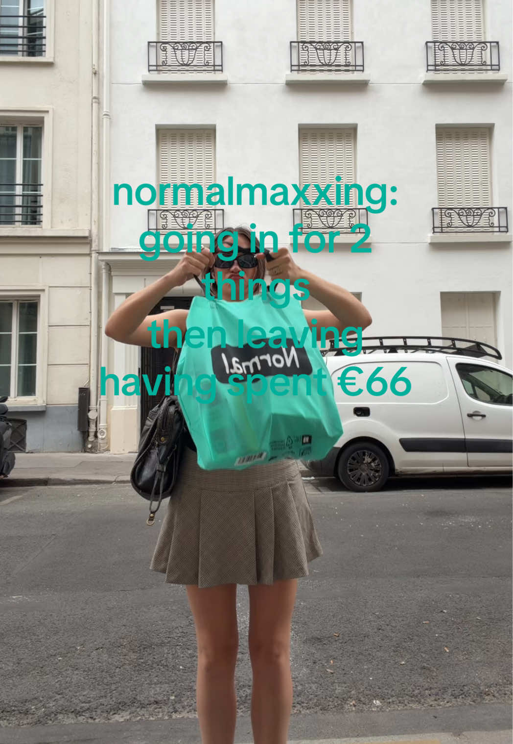 @courtanini ✮⋆˙