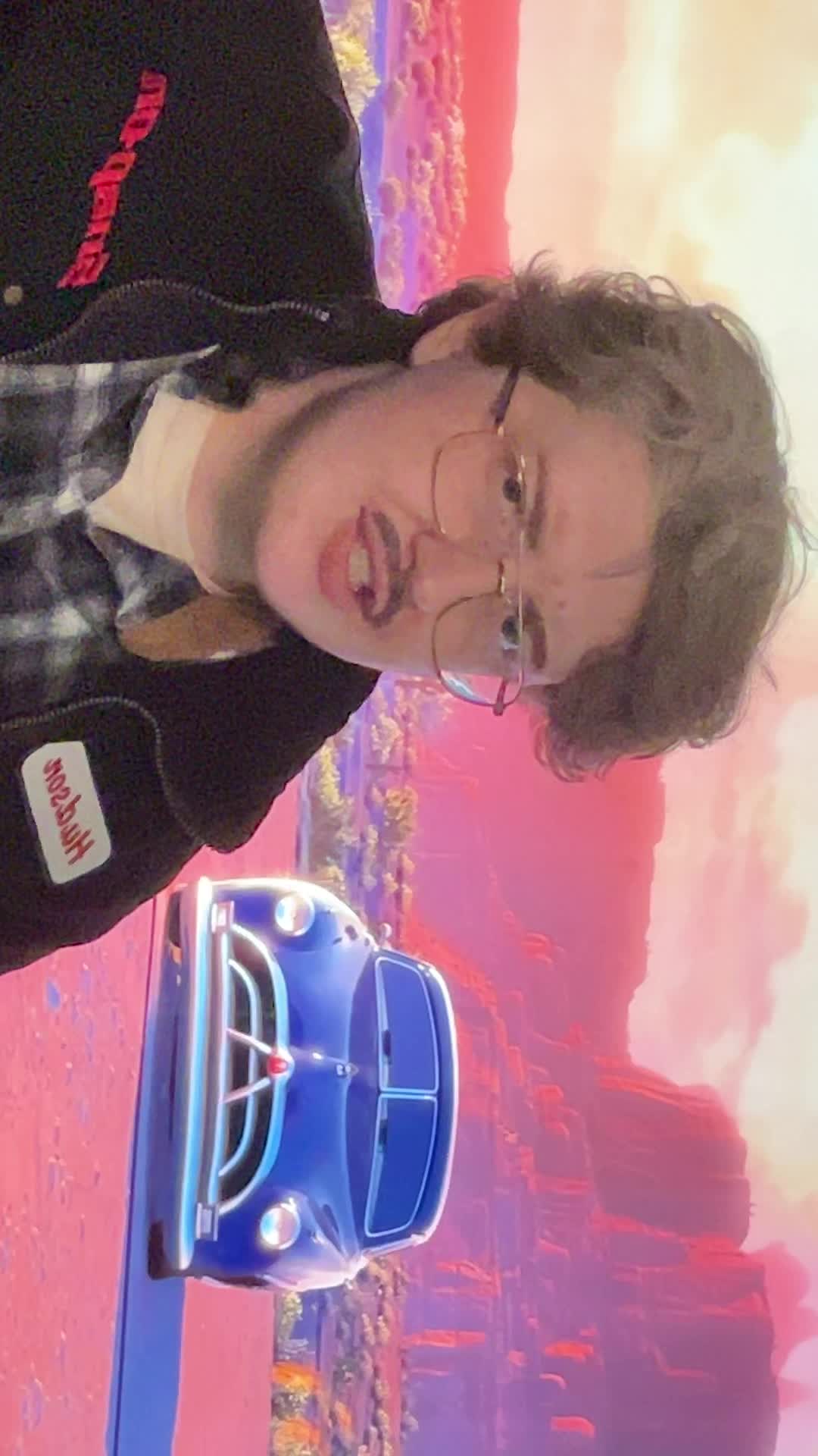 @SNEAKYFACE