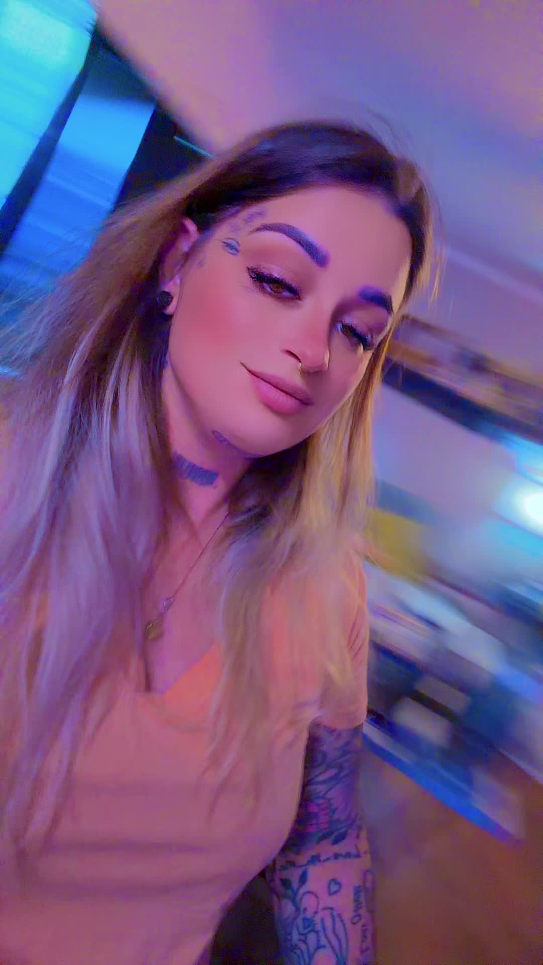 @Bambi👑