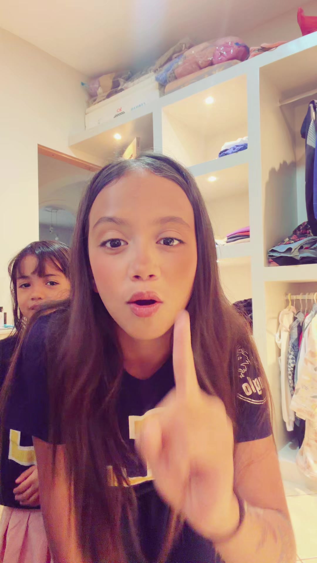 @larissakawakame41