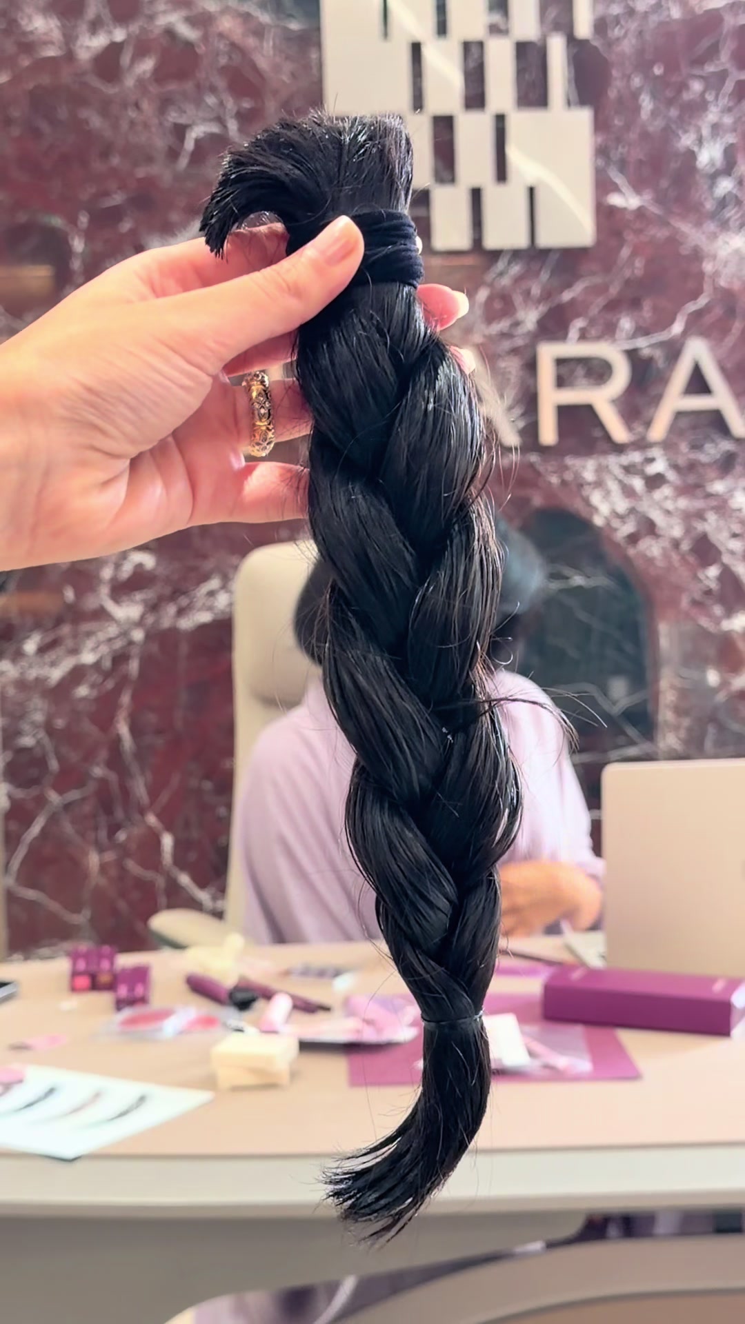 @سارا الودعاني