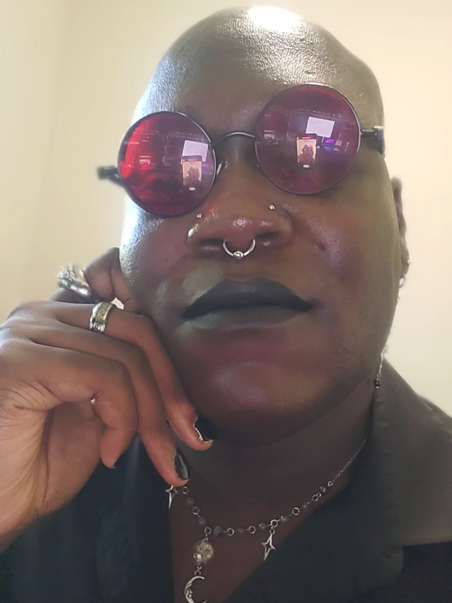 @Kiva | Velvet Monarch🖤💜🤍💛