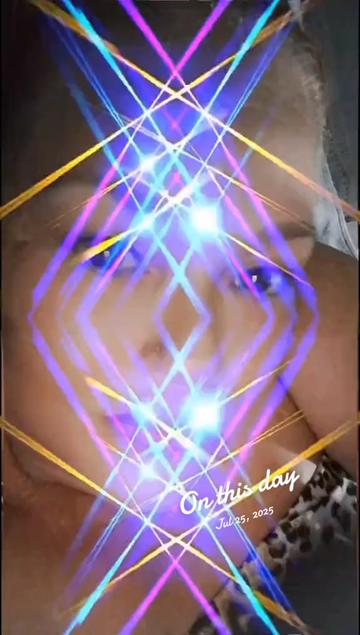 @1 & only Queen of Aura 💯