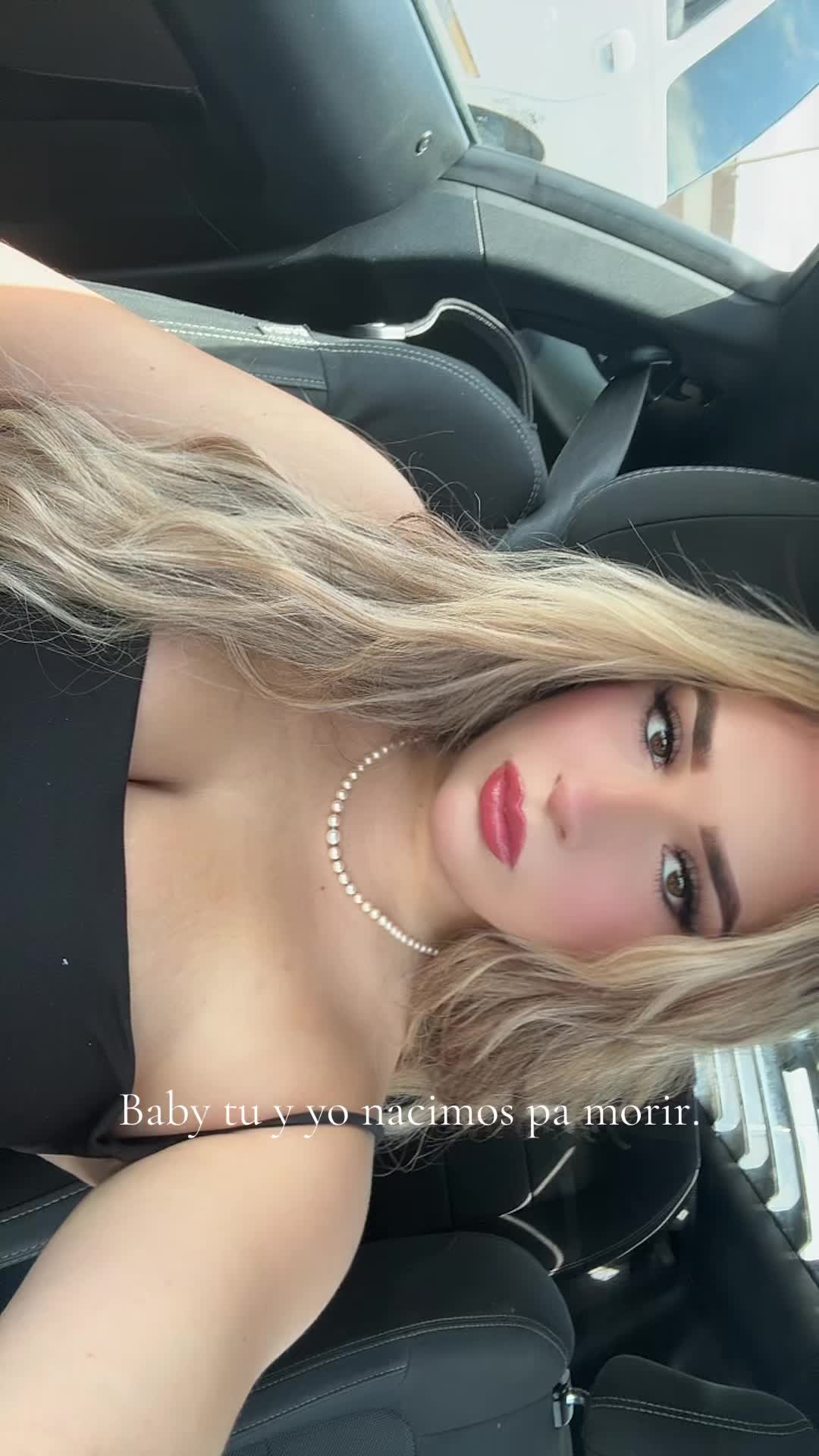 @iamvictoriav
