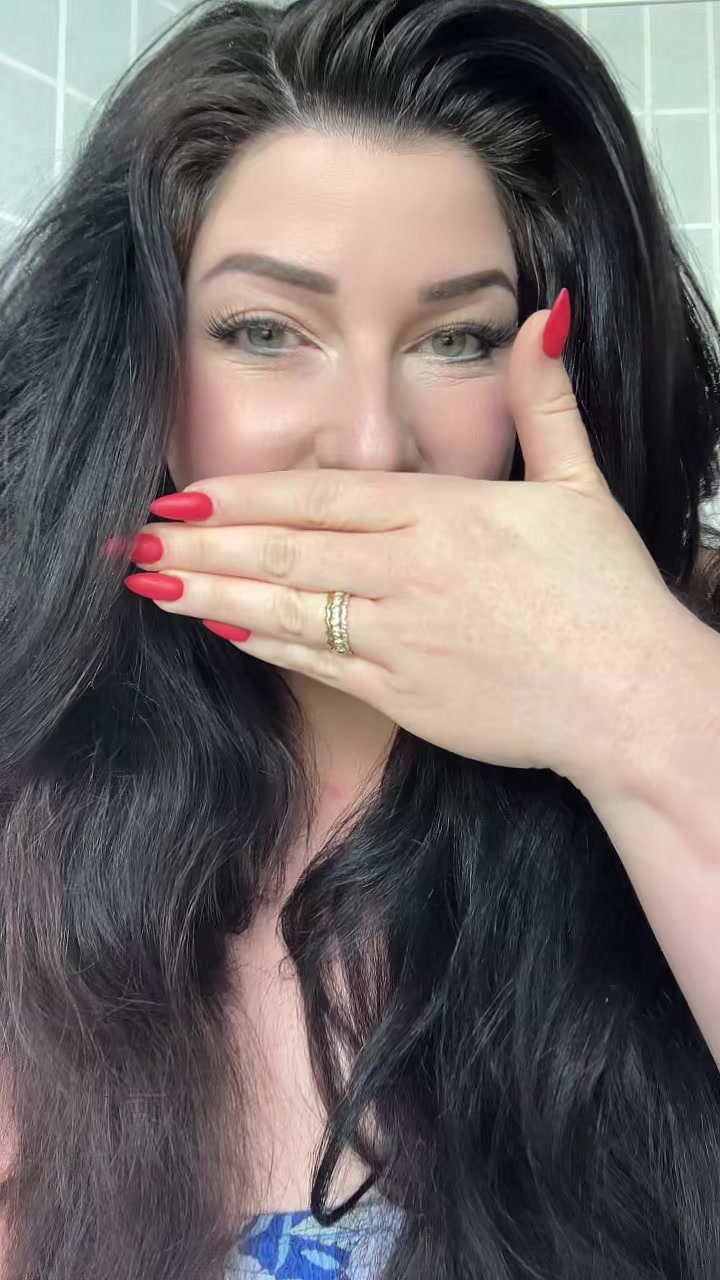 @chloeblossomirl