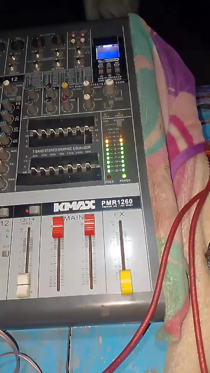 @🎤چیــــتن👀Dj❤️🩹جــــان✌️