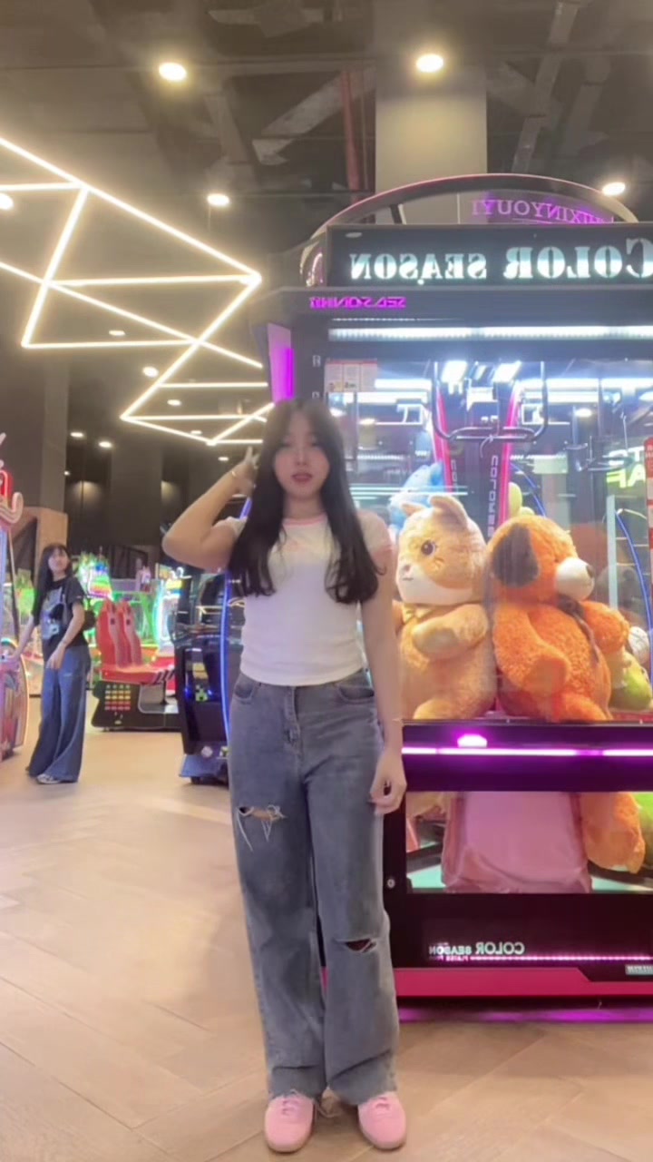 @Erlynna