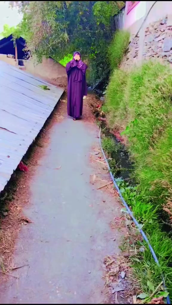 @🦋