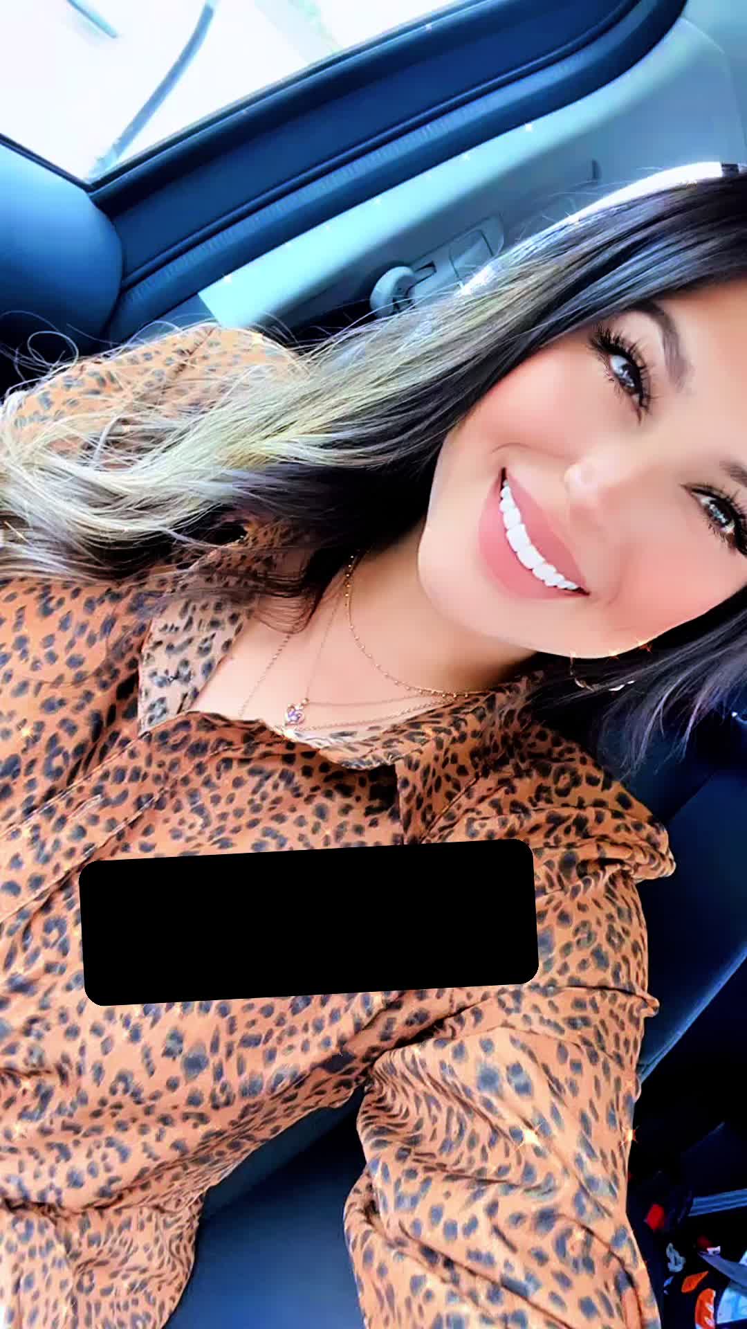 @LauraDelgado✨🤎