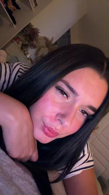 @Lenaax 🍒