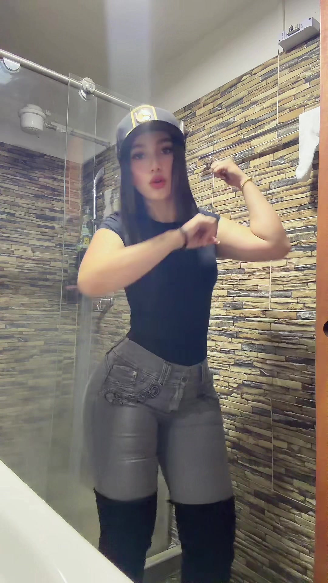 @Kitty