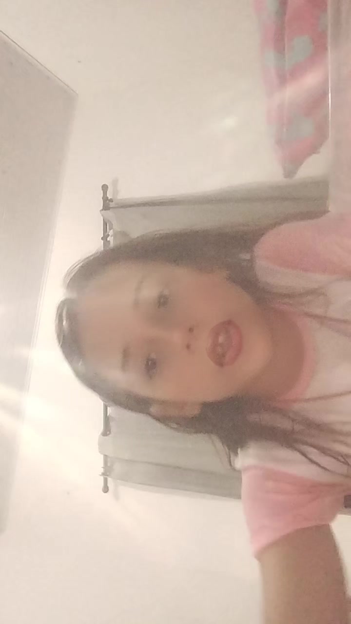 @Valentina