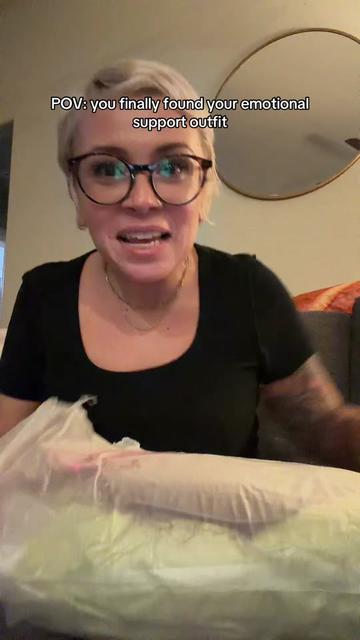@Ms_Sarah_Sparkles