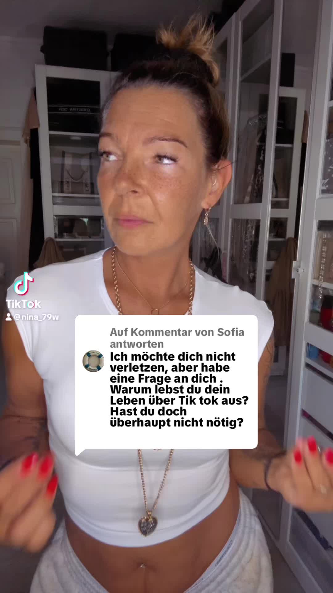 @🥂𝓘𝓽’𝓼 𝓶𝓮 𝓝𝓲𝓷𝓪🥂