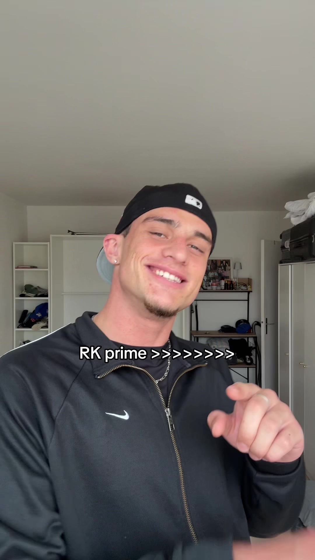 @Hugo