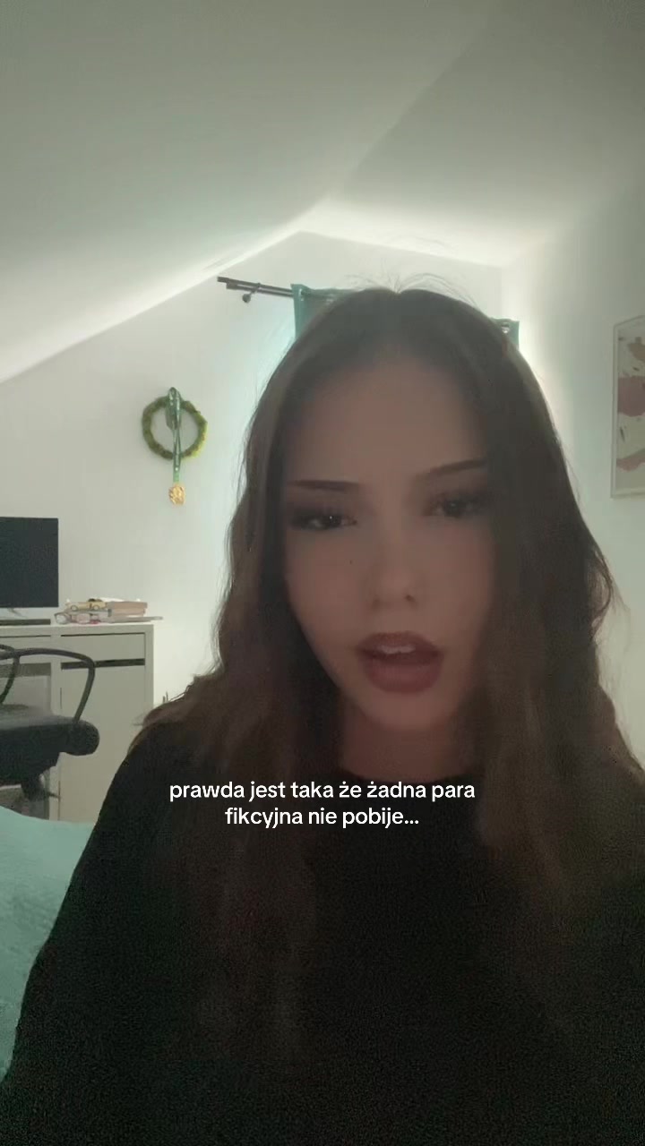@𝐚𝐧𝐢𝐚˚₊✩‧₊