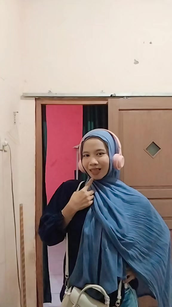 @randomee🩷🩵