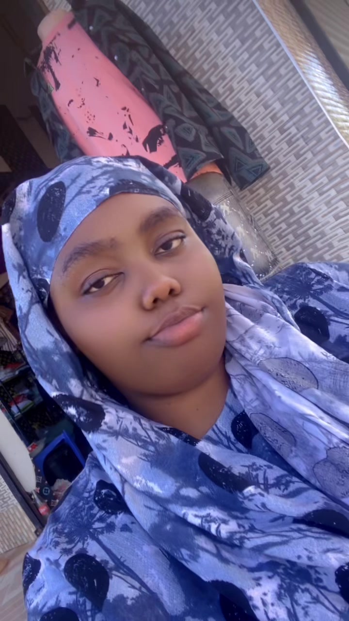 @Aiem Nee🦋🦋