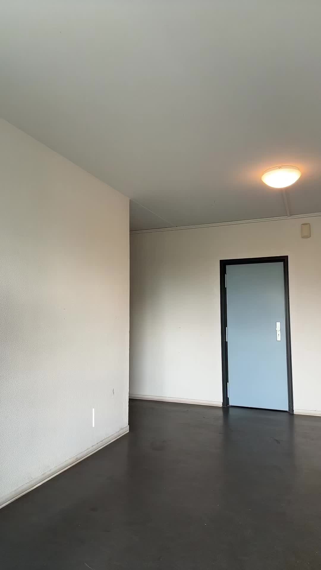 @Mr.Max
