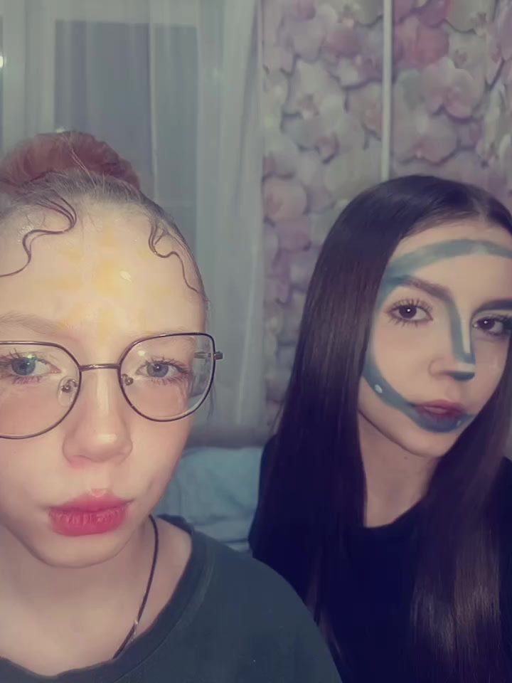 @Каролина