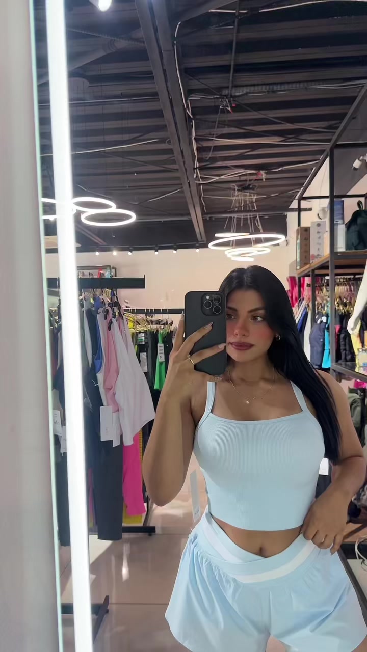 @Paola M
