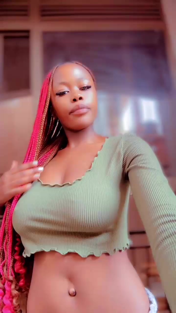 @🧕𝑀𝒾𝓂𝒾 𝓉🇹🇿 𝓈𝓉𝓇𝒾𝓃𝑔