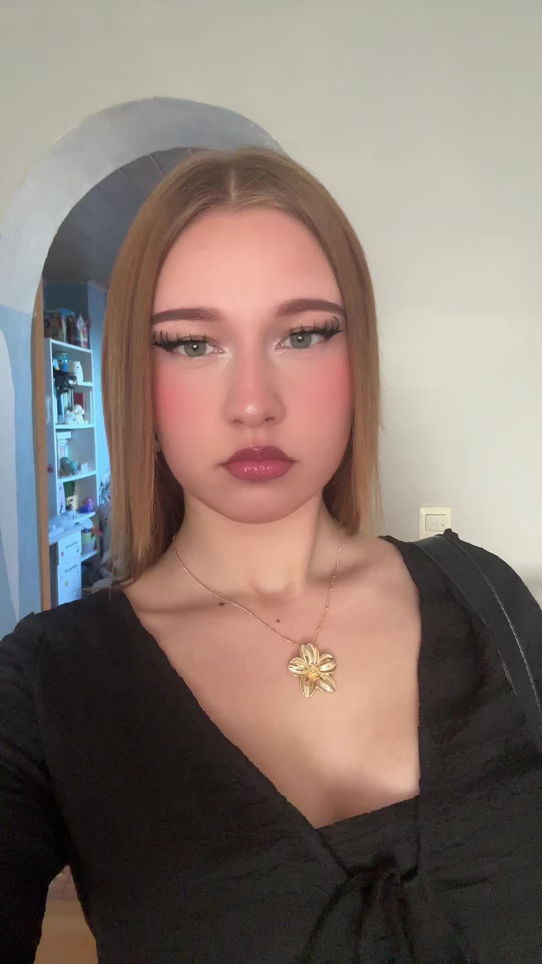 @𝐂𝐥𝐚𝐮𝐝𝐢𝐚