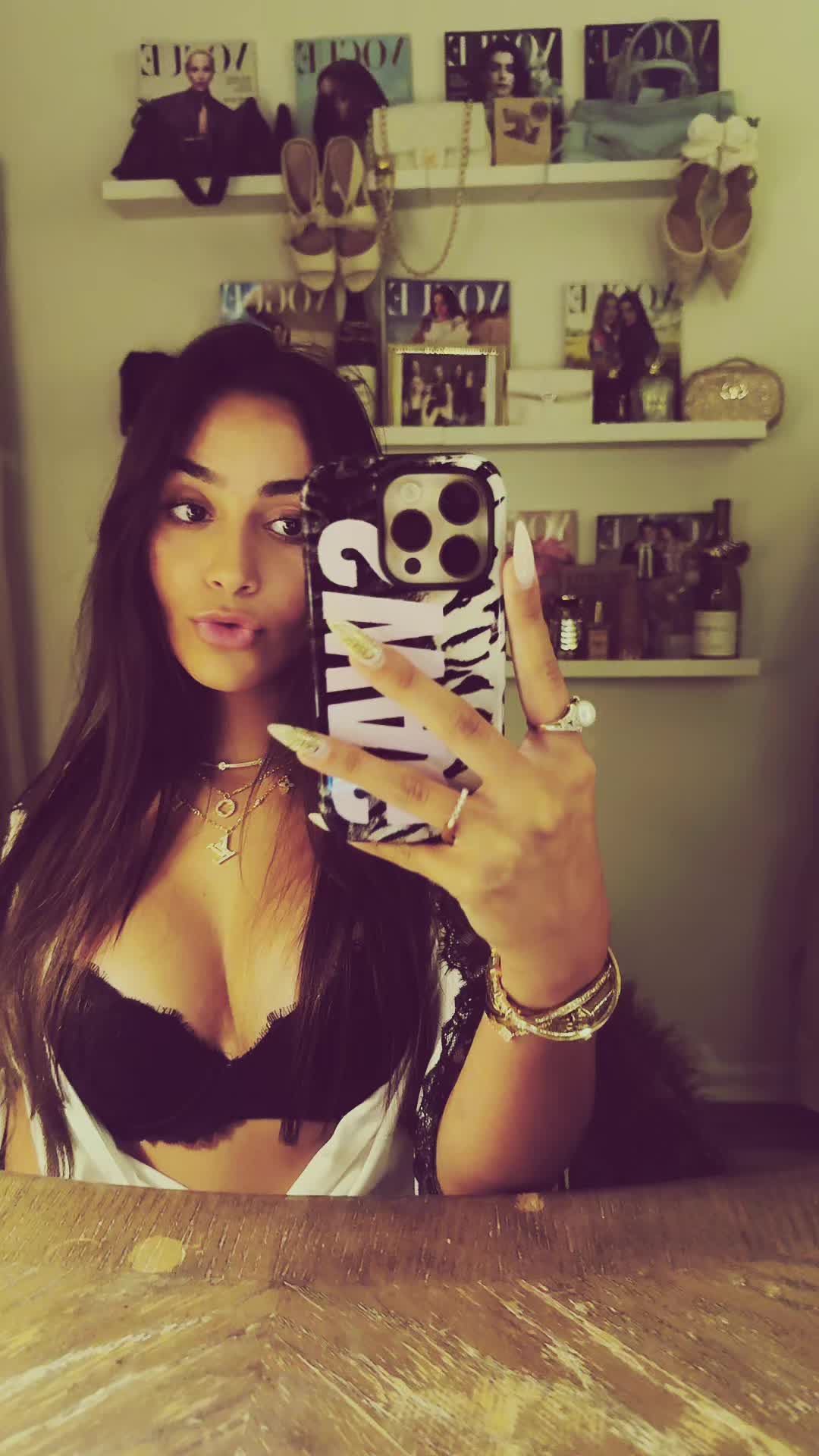 @user8246286428