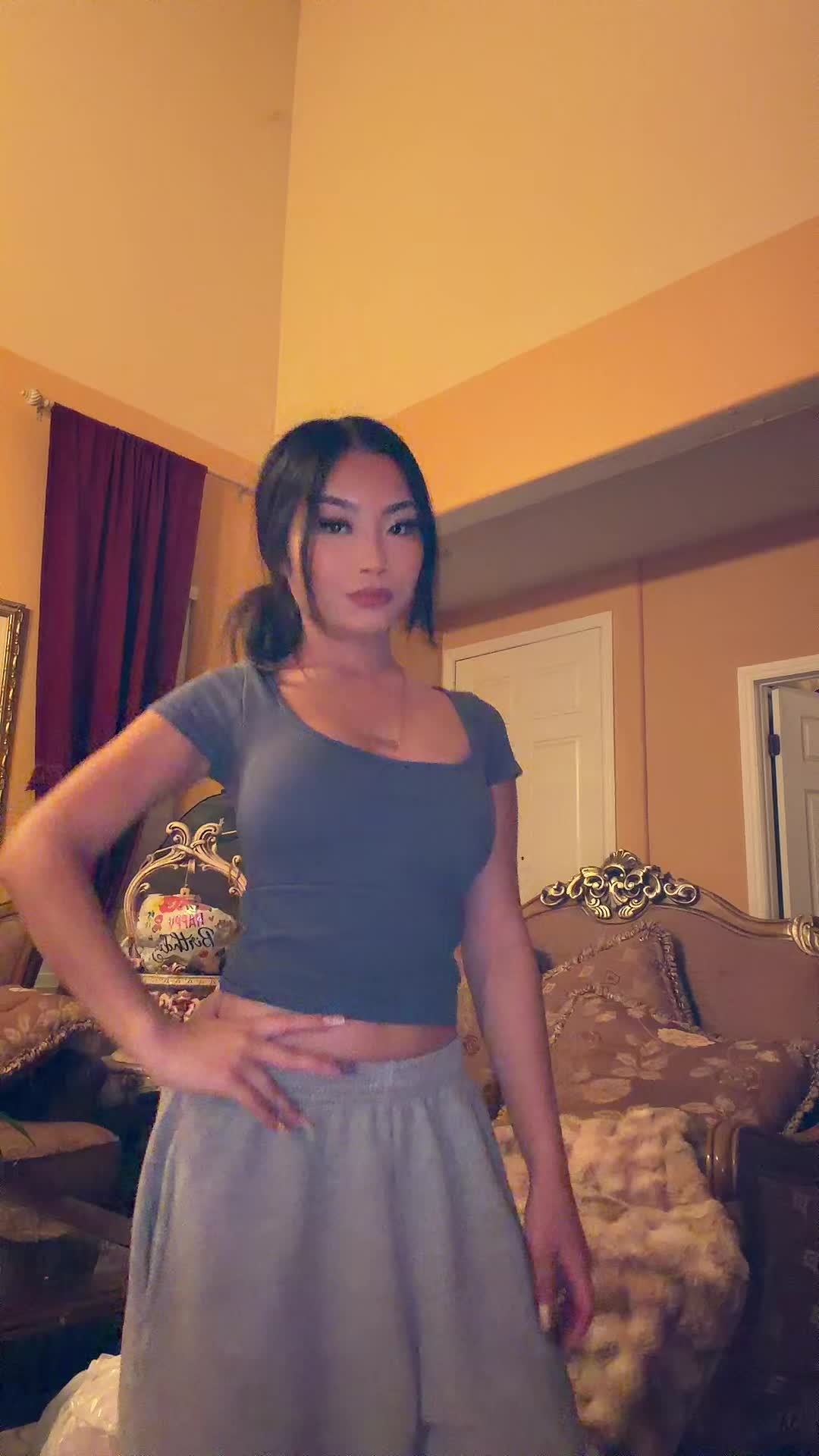 @𝔅