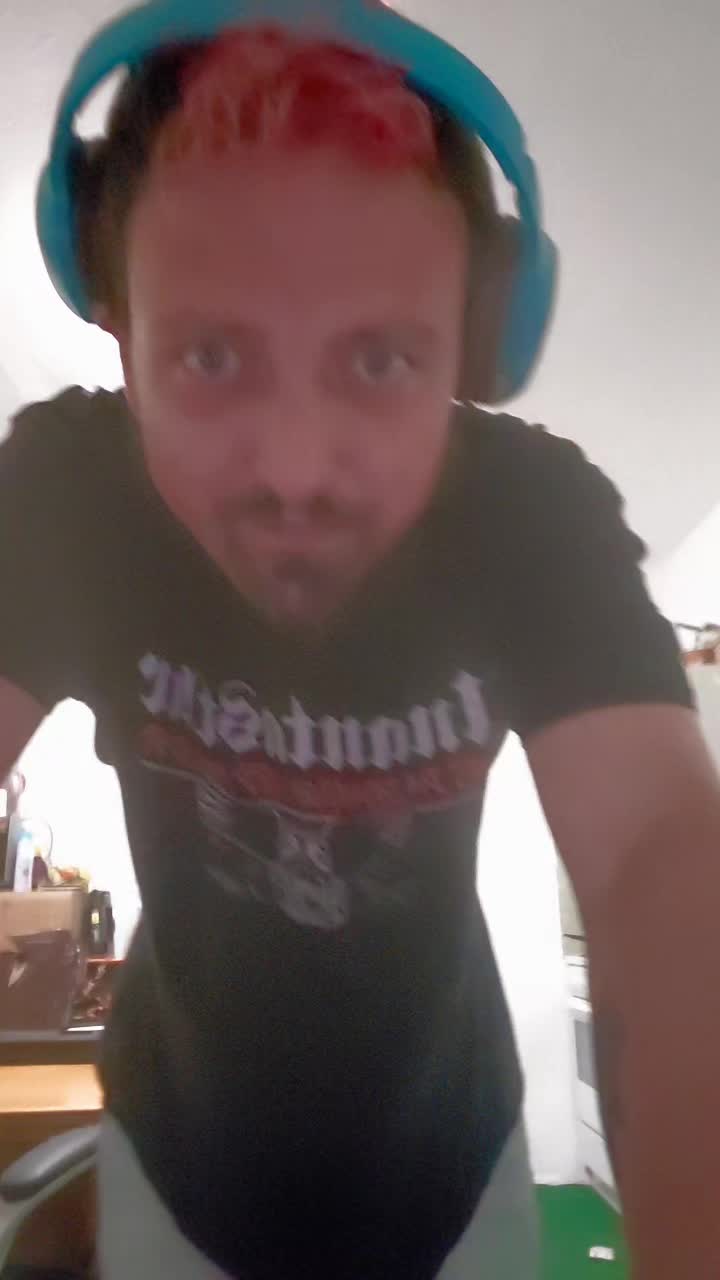 @Der_Ossi1991
