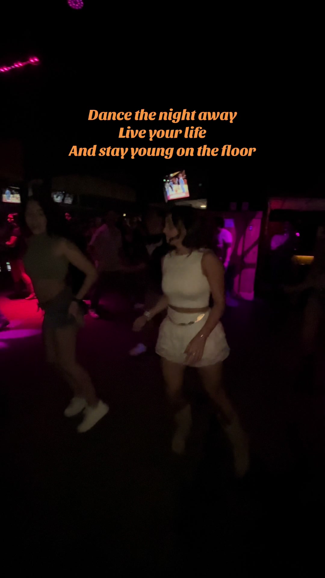 @𝐍𝐢𝐧𝐚🌺