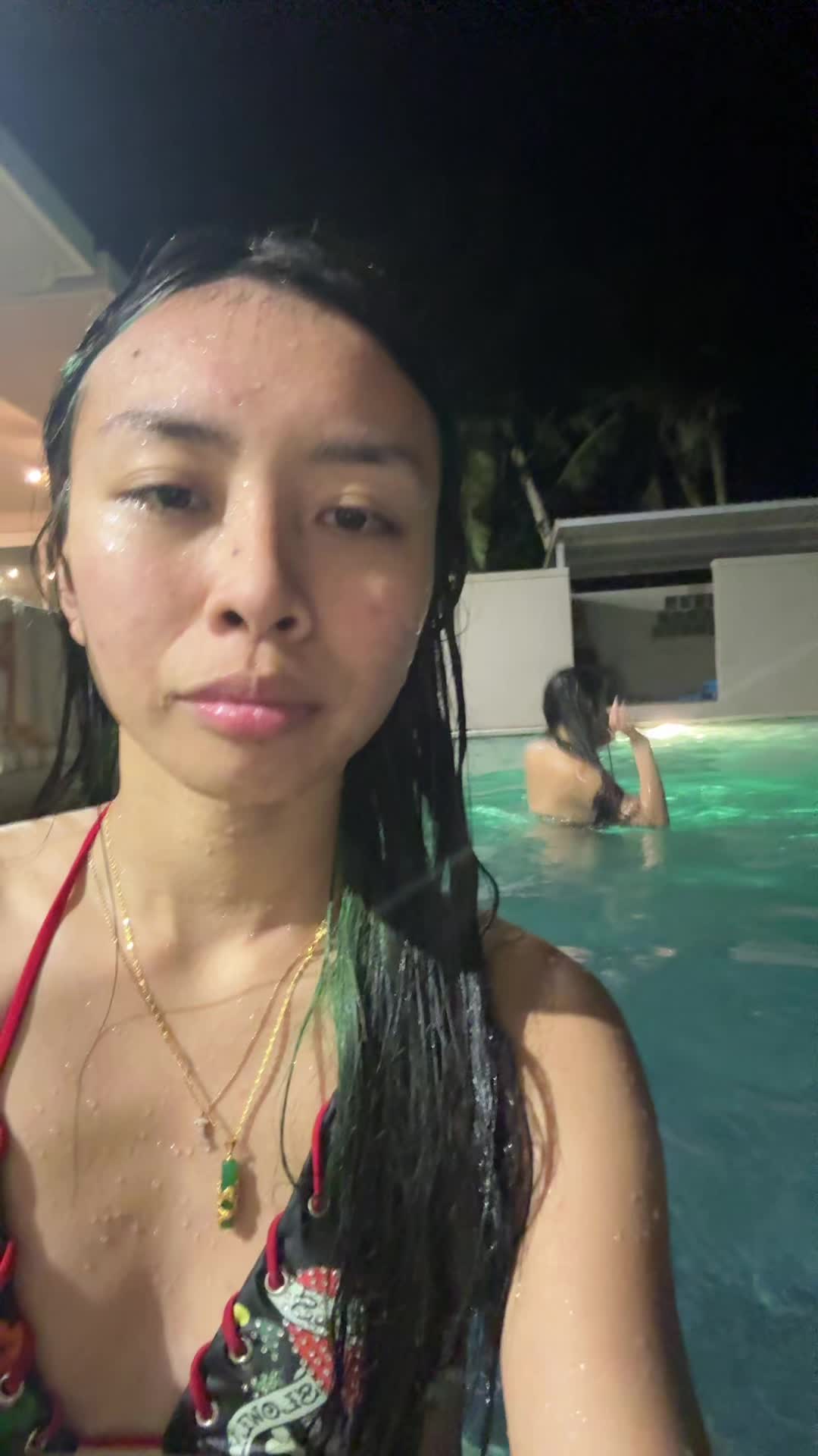 @🇬🇺