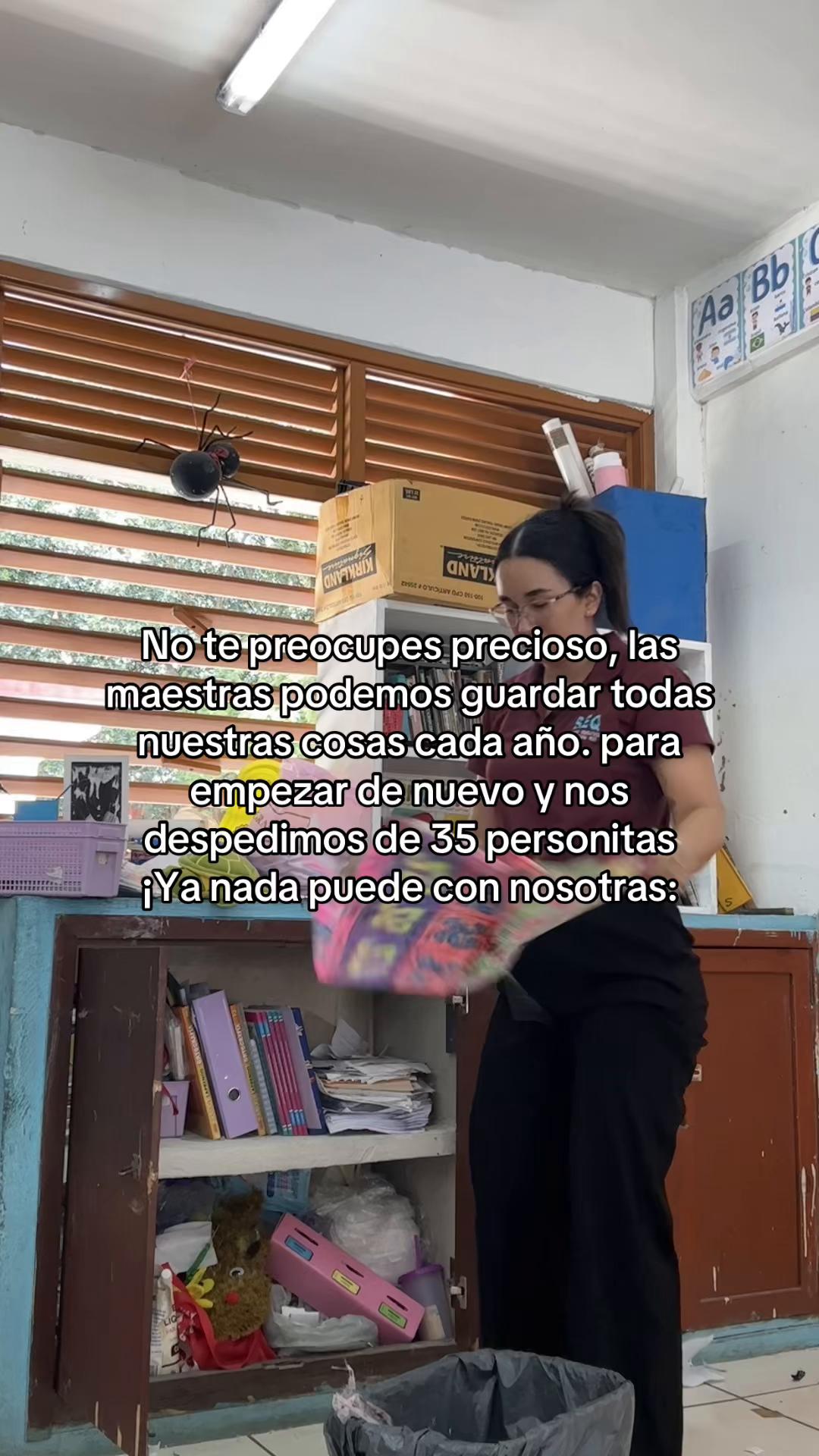 @Lilia Castillo 🌻🌈🍎🖍️