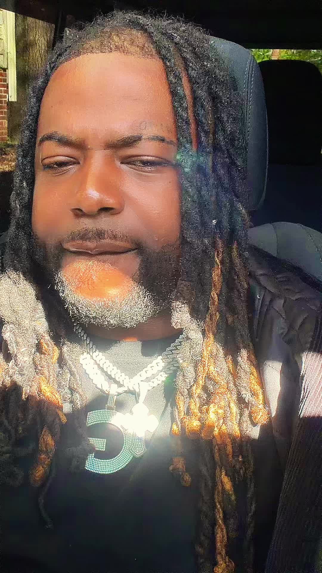 @latrey_glover_official