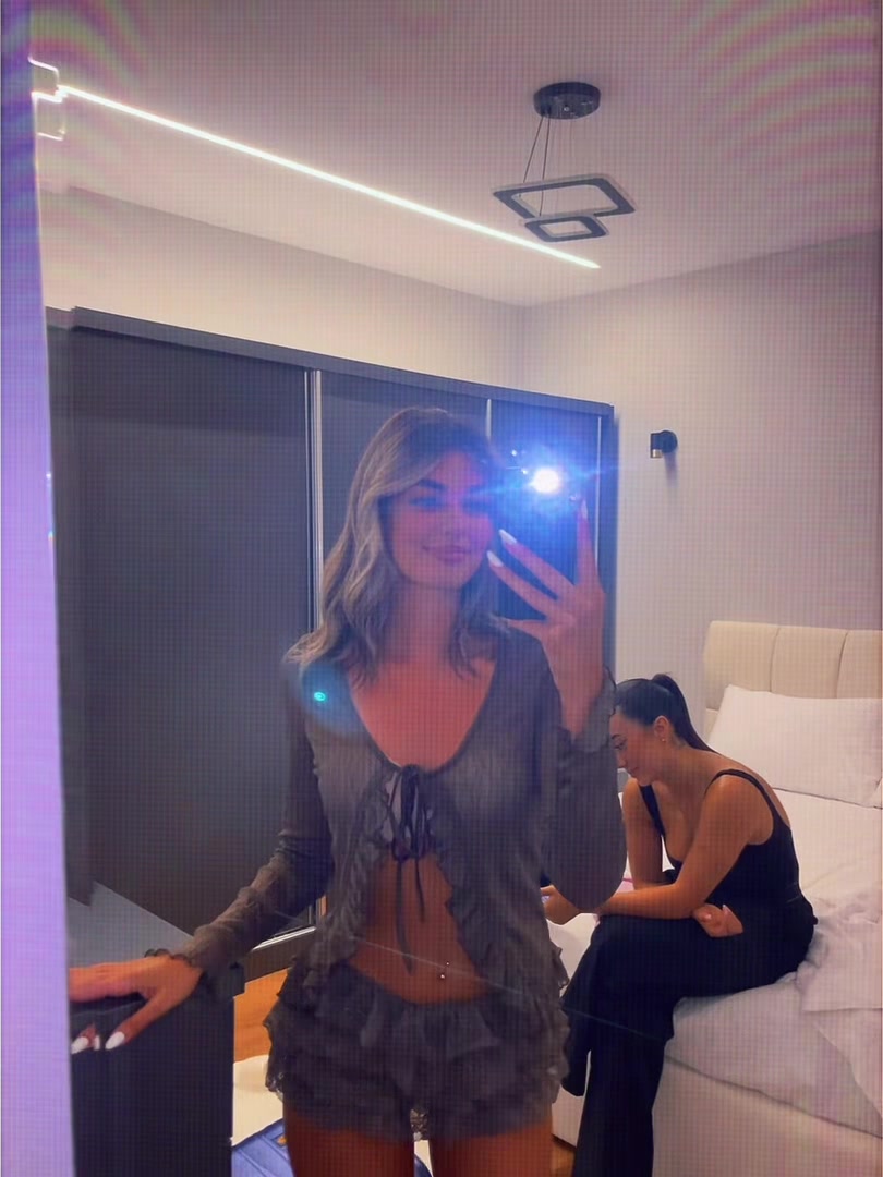 @veronicanicolaii