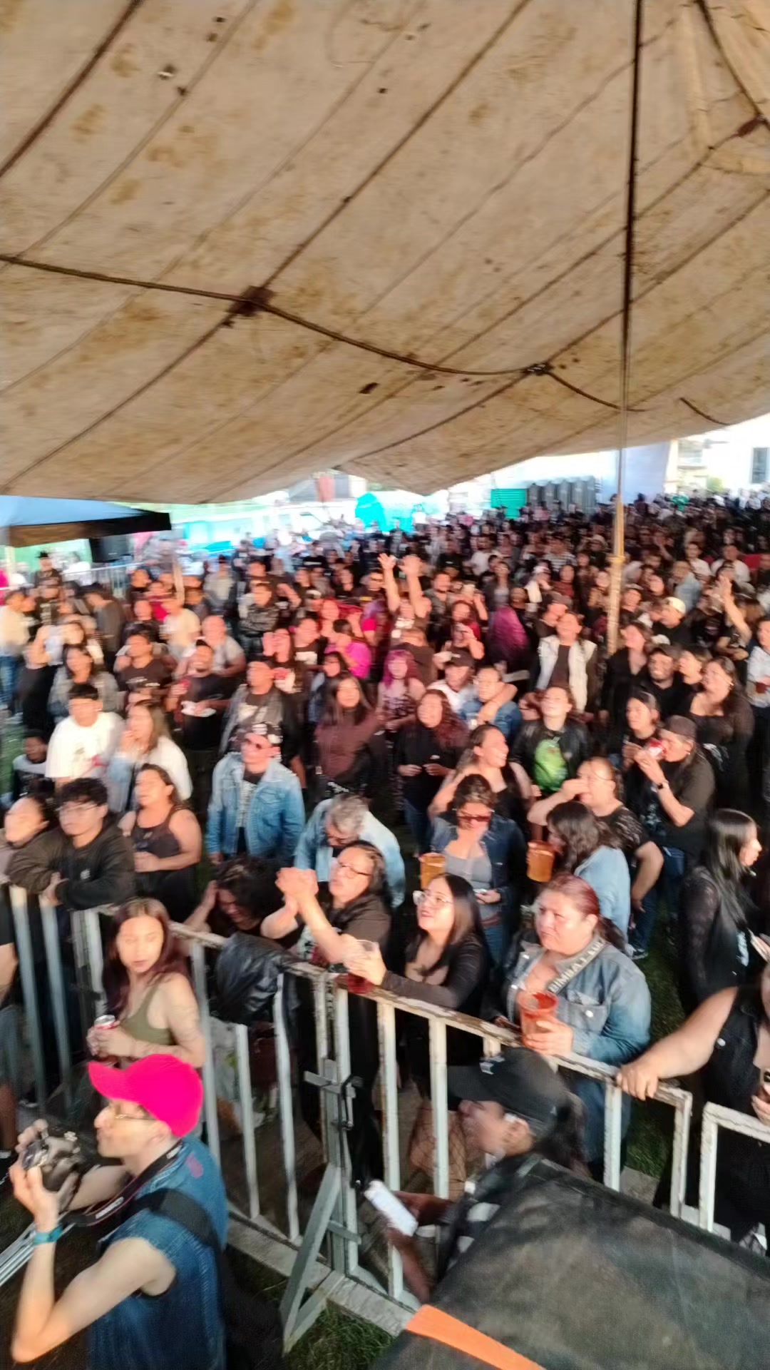@Brebaje Extraño