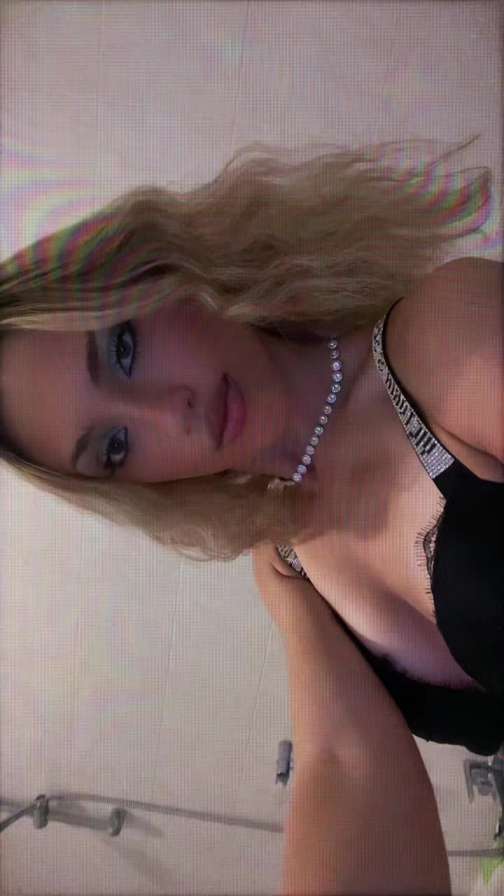 @𝑨𝒓𝒊𝒂𝒏𝒏𝒂👸🏼💘