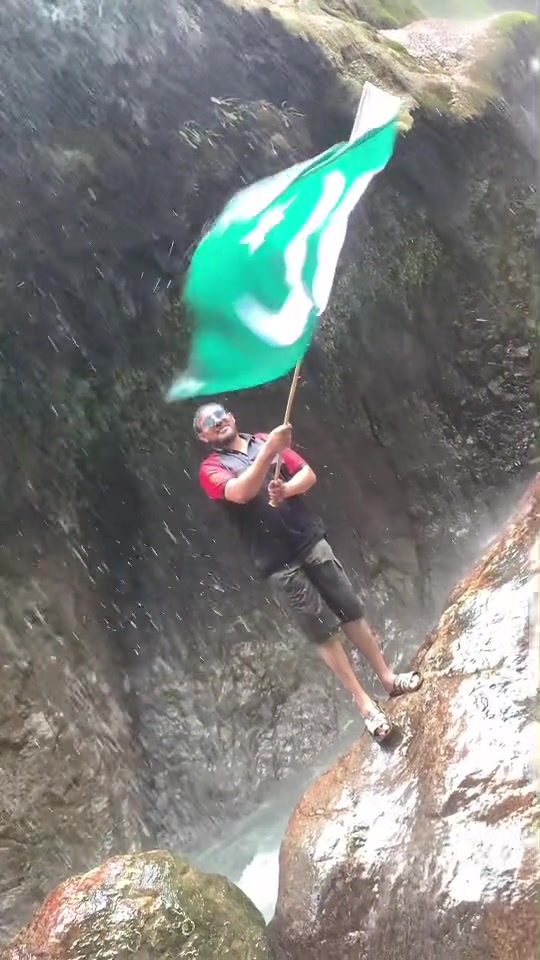 @꧁𓊈𒆜 چاندی بادشاہ  𒆜𓊉꧂