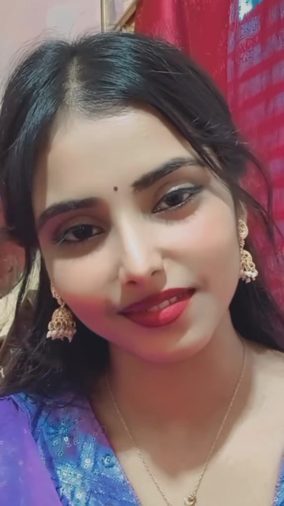 @rakhi thakur🌸🕊️