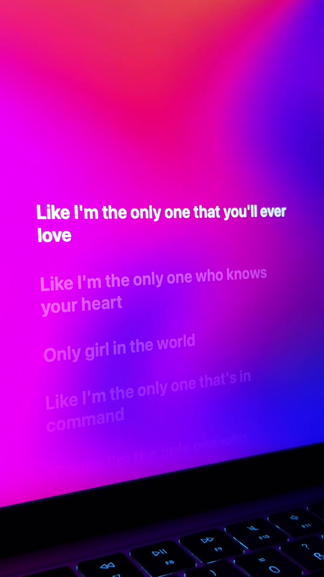 @🎧