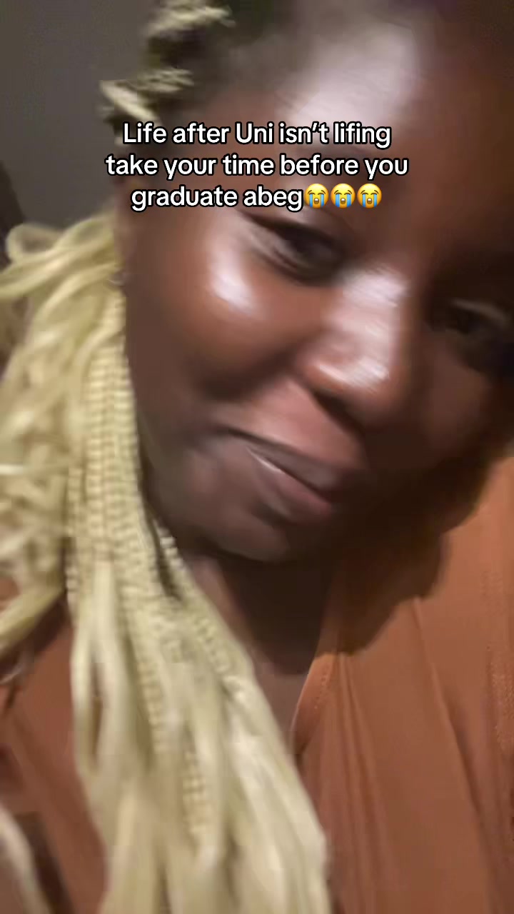 @𝐵𝓁𝑜𝓈𝓈𝑜𝓂🎋