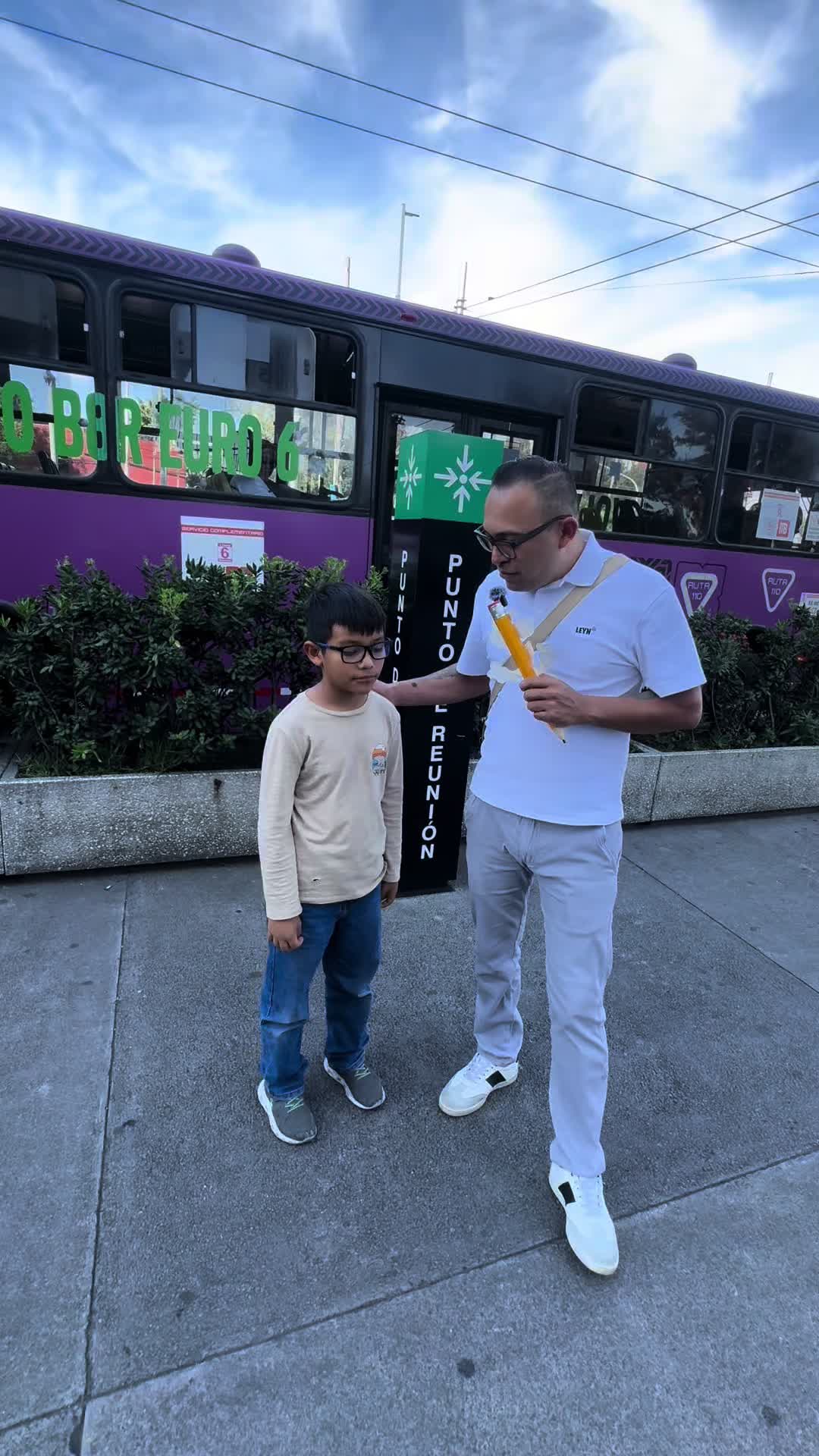 @elhusi