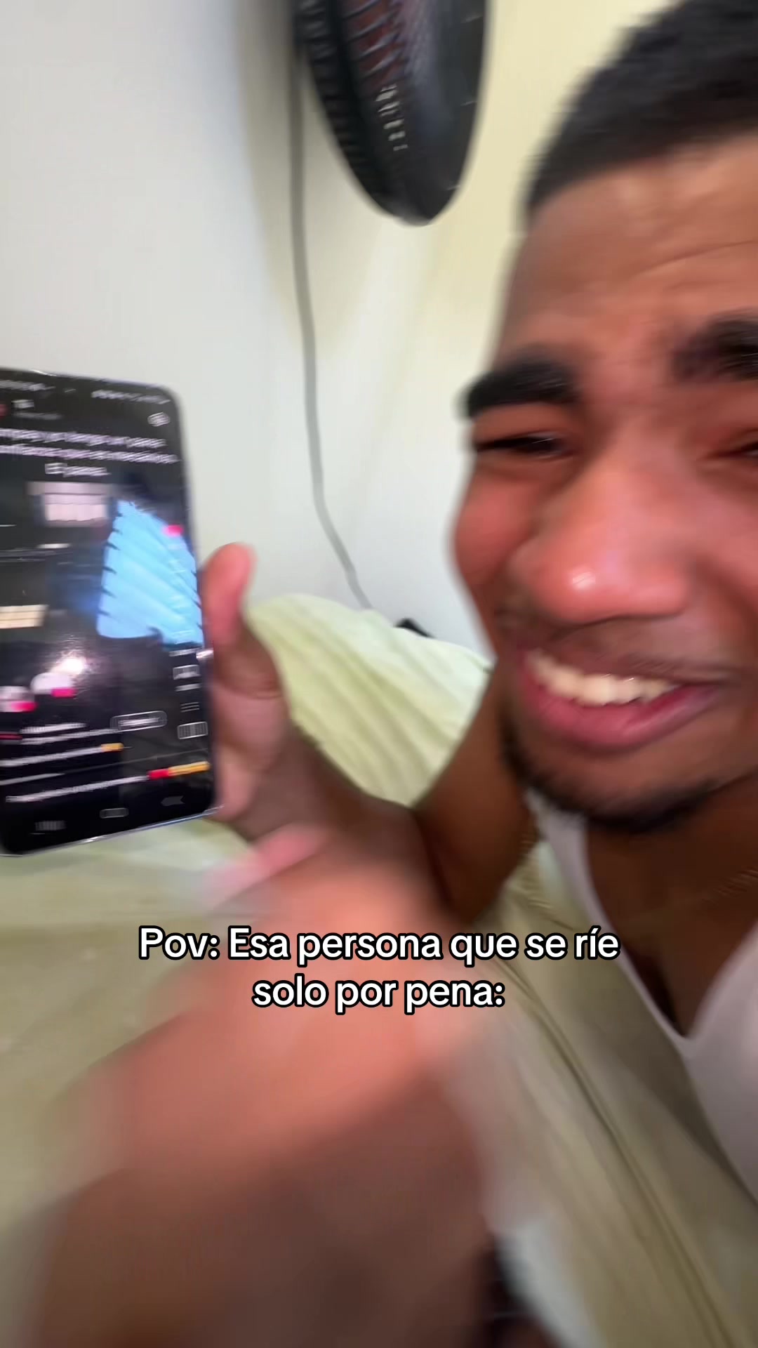 @Alexiño
