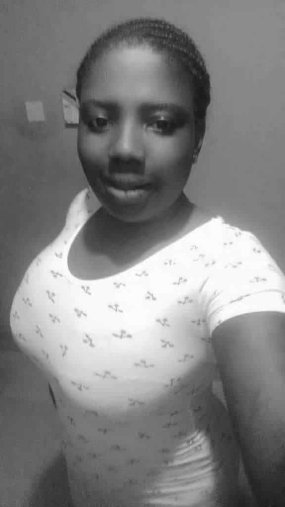 @Nana ama Cutie