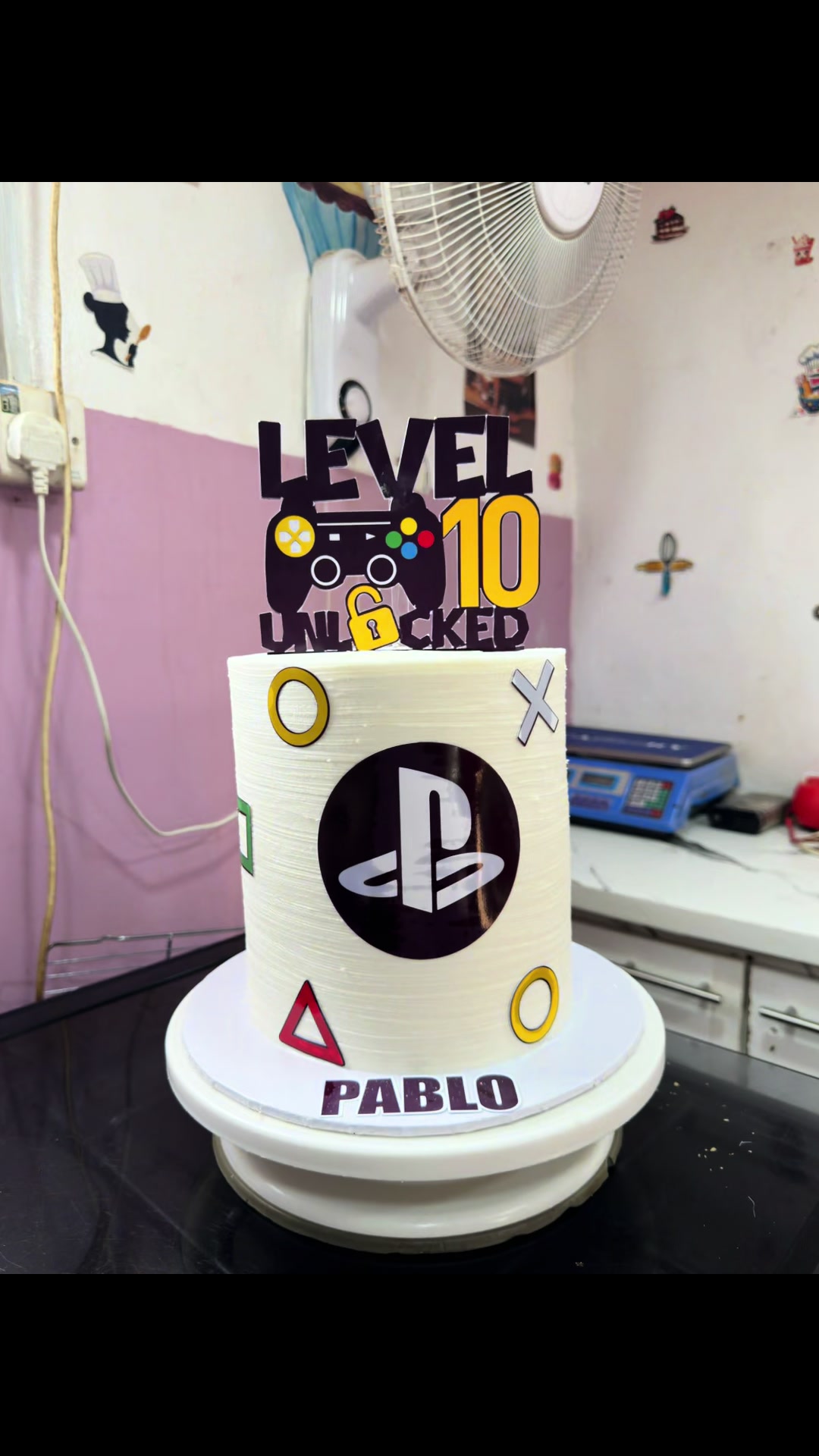 @Tohruks cakes of Ibadan