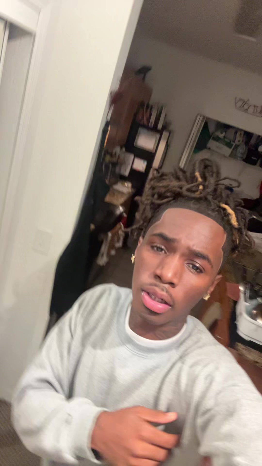 @zy