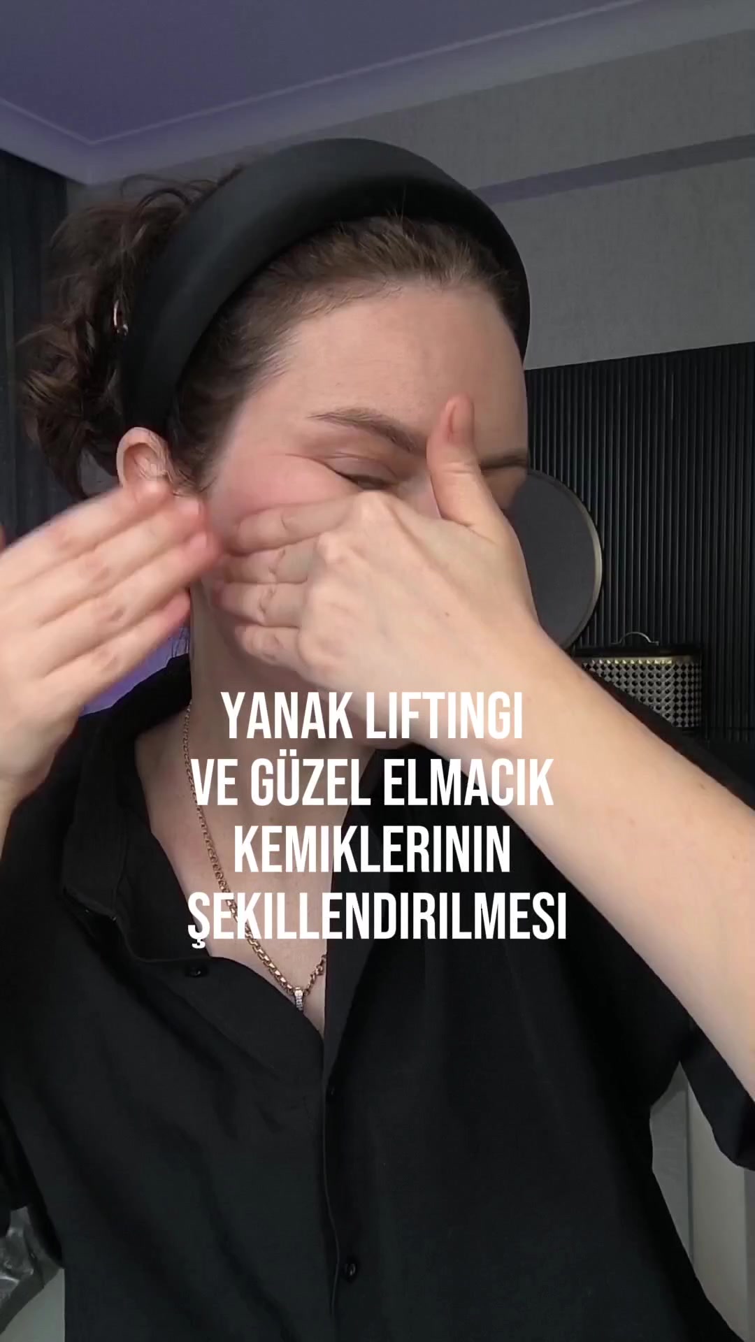 @Victoria Demirel
