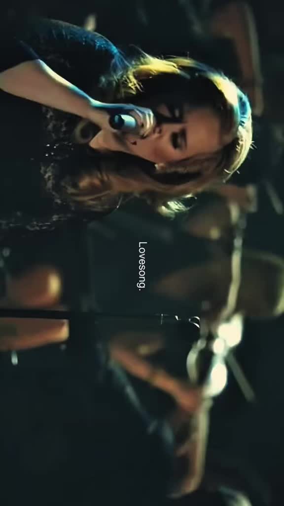 @Akaadelefanpage01
