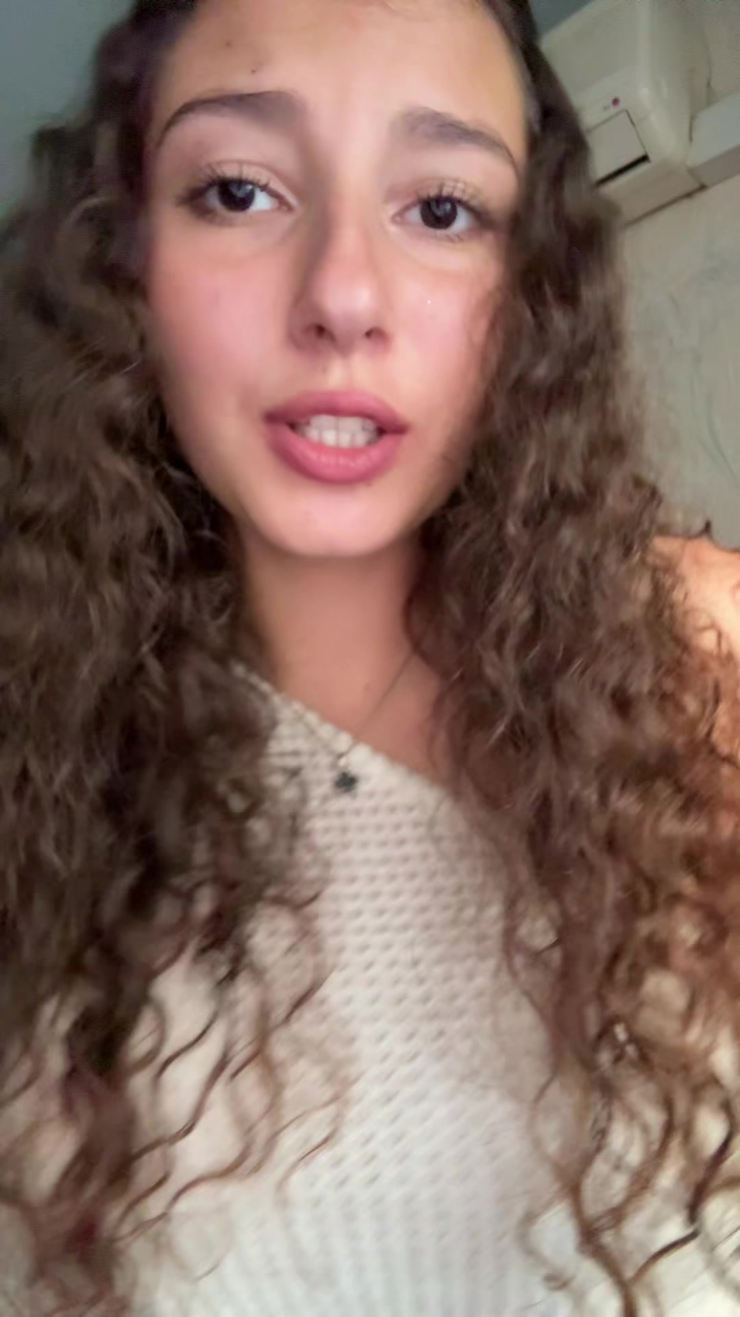 @🫂