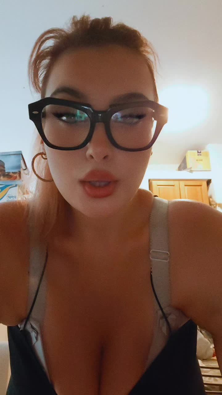 @Vanessa 🤍💜🦋